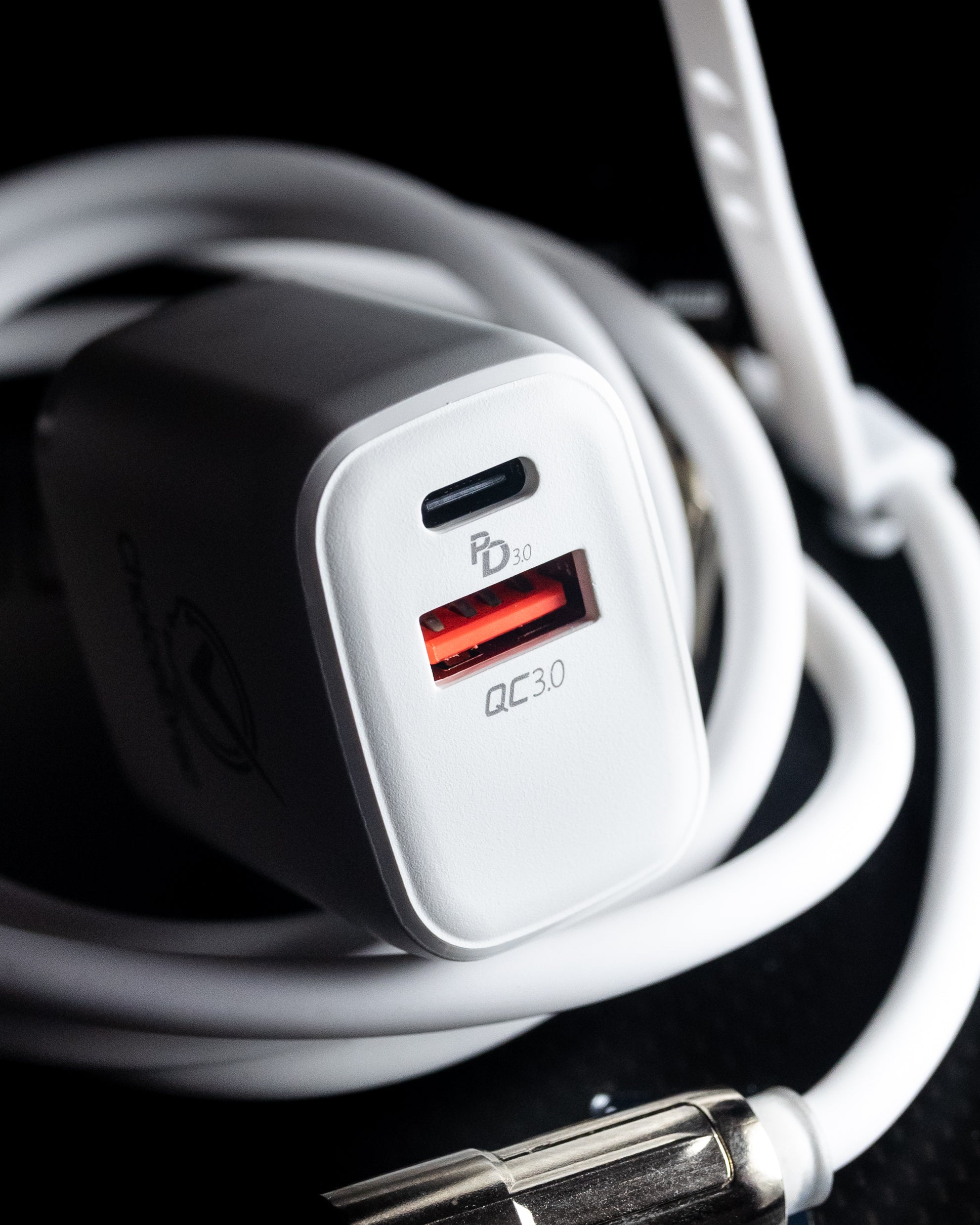 ChoiceEvac The Flash (4-in-1 Charger + Adapter)